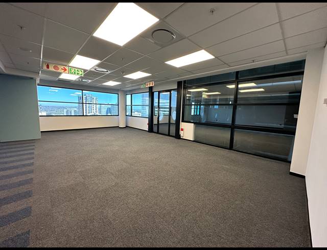 492M² OFFICE TO LET IN SANDTON CENTRAL